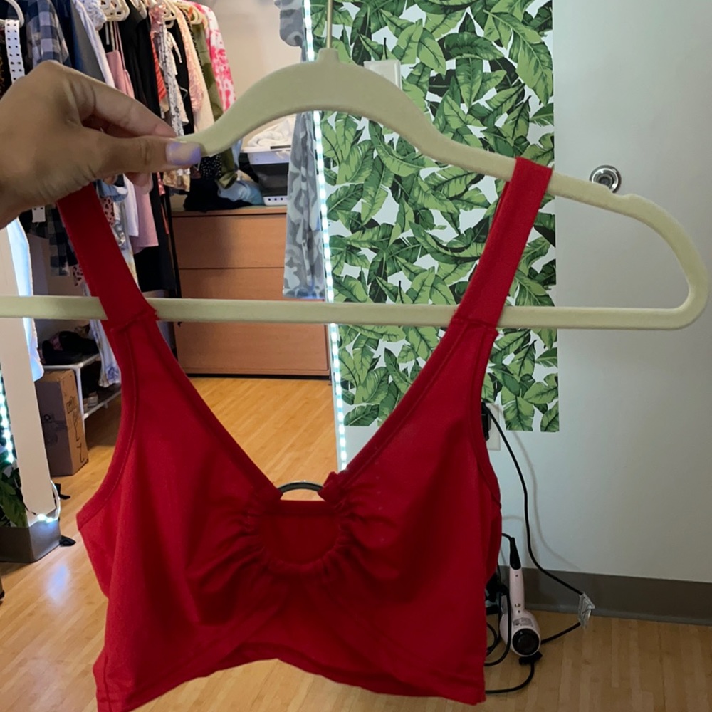 Crop top